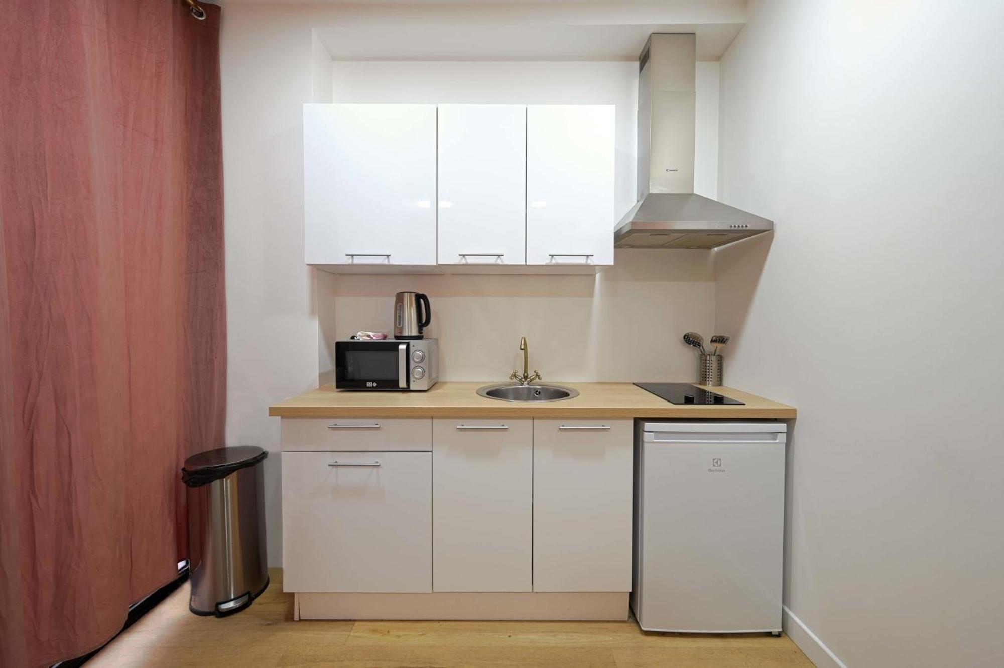 Modern Renovated Studio With A Touch Of Gilded Glamour Central Paris Apartamento Exterior foto